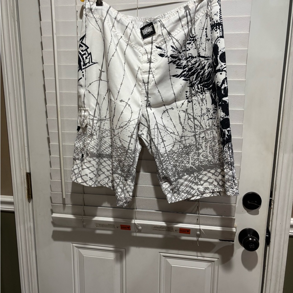 MMA ELITE White and Black Graphic Men BOARD Shorts